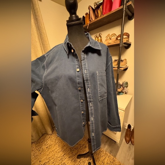 Zara Navy Blue Button-Up Shirt - Picture 3 of 4